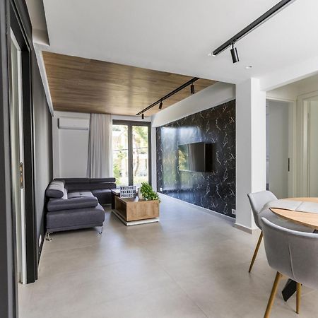 Varkiza Luxury Suites By Raise Vári Ngoại thất bức ảnh