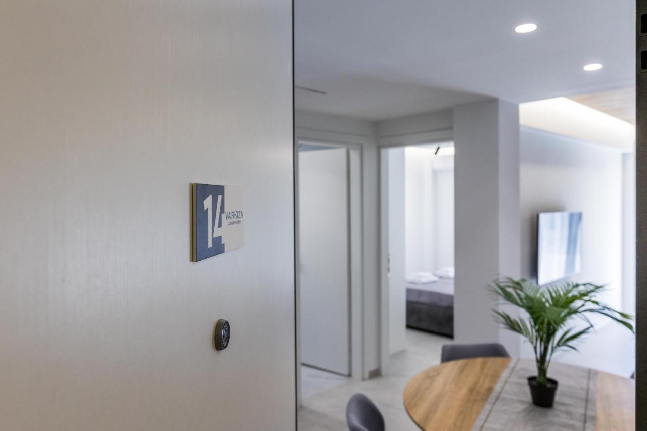 Varkiza Luxury Suites By Raise Vári Ngoại thất bức ảnh