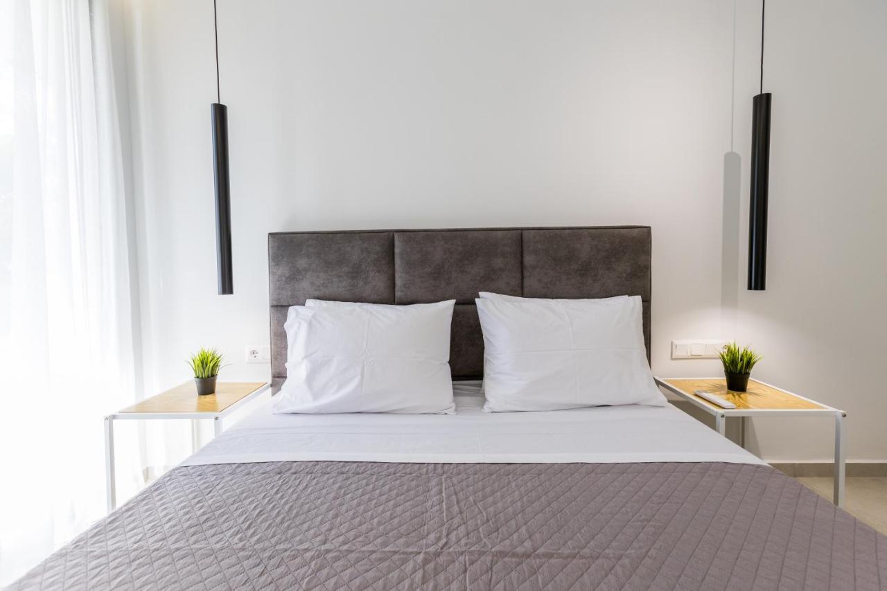 Varkiza Luxury Suites By Raise Vári Ngoại thất bức ảnh