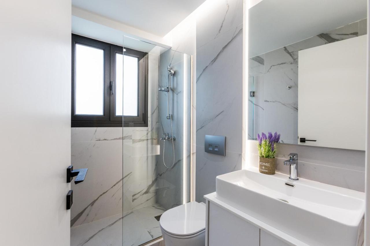 Varkiza Luxury Suites By Raise Vári Ngoại thất bức ảnh