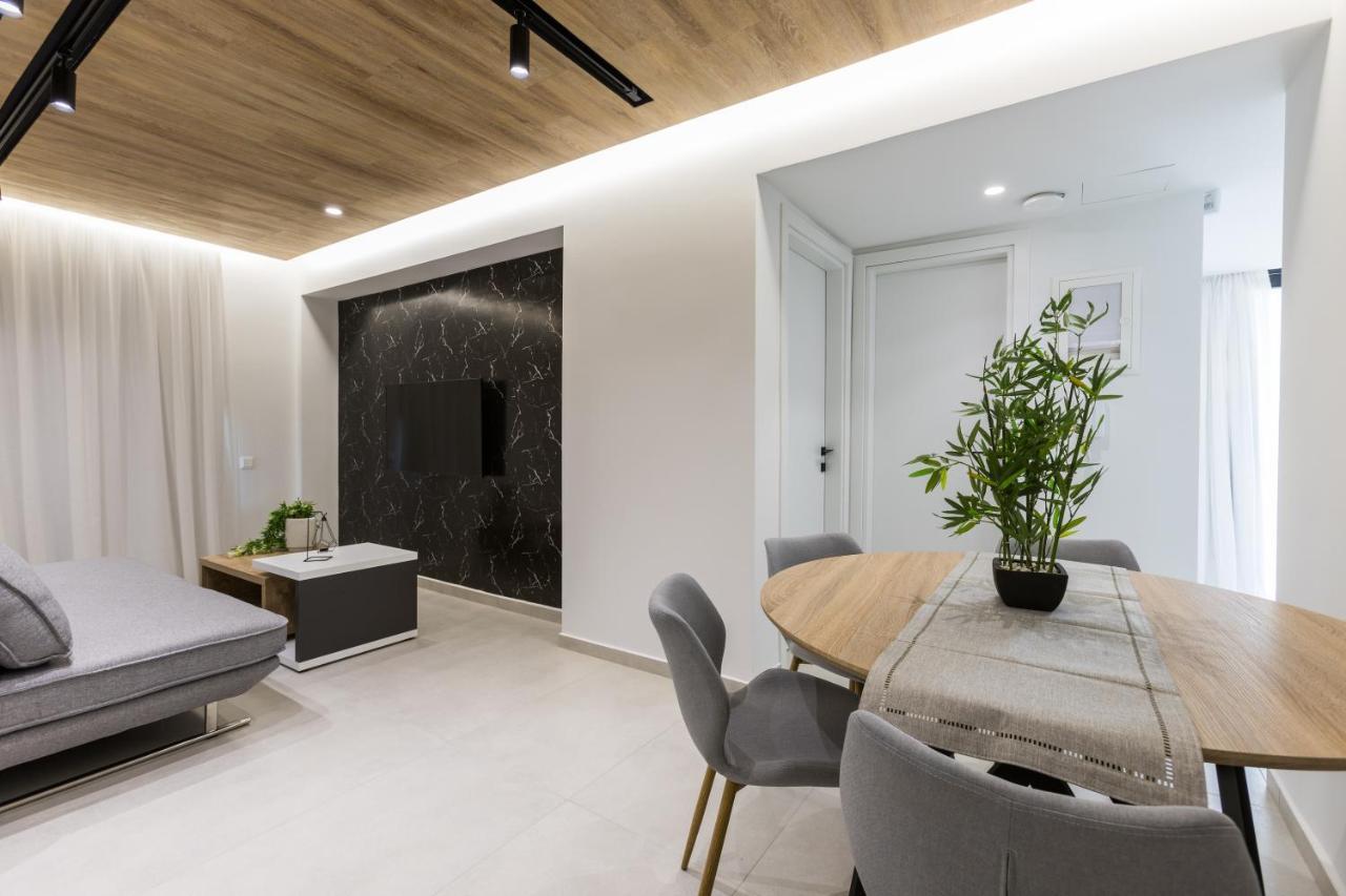 Varkiza Luxury Suites By Raise Vári Ngoại thất bức ảnh