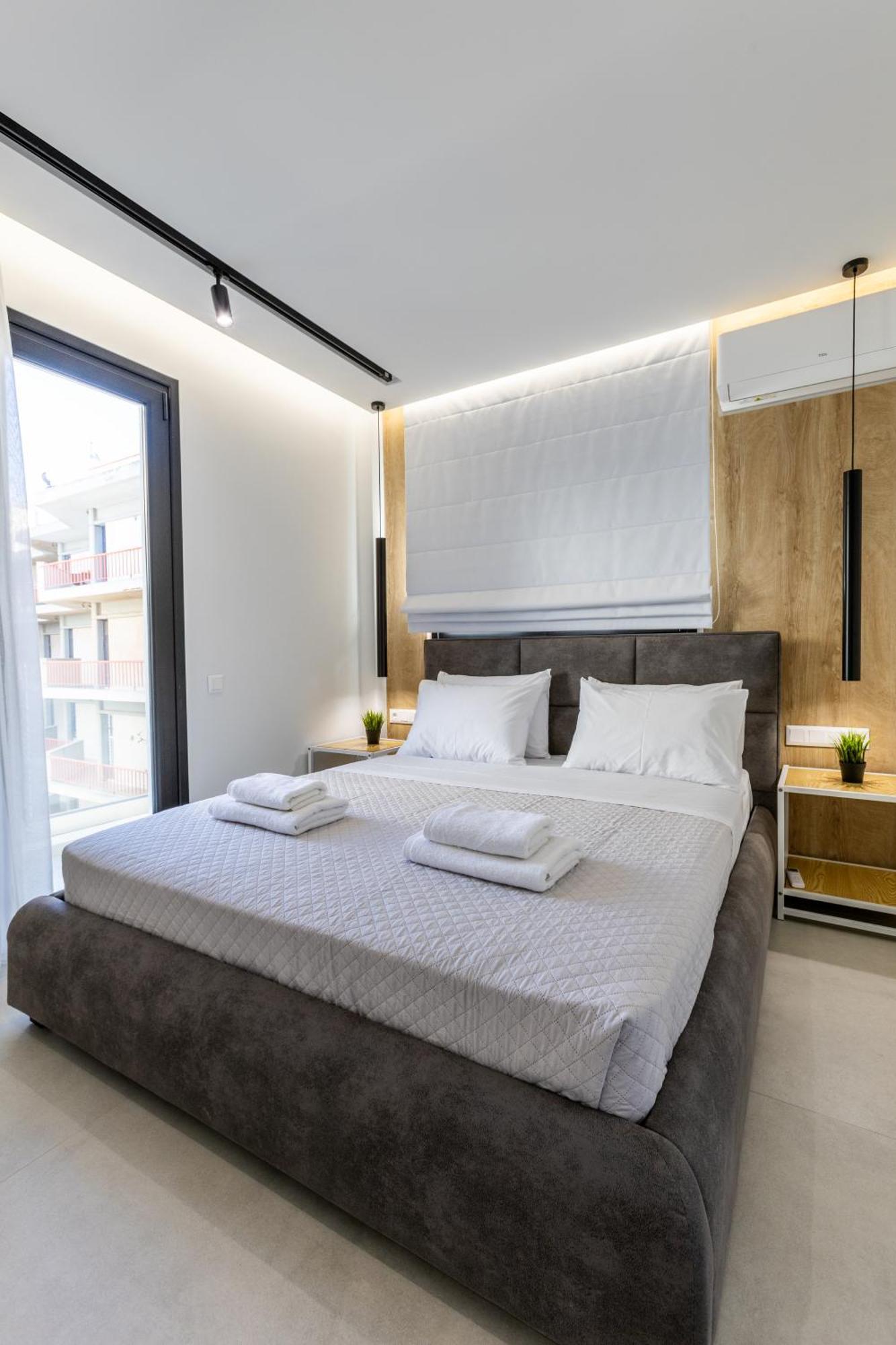Varkiza Luxury Suites By Raise Vári Ngoại thất bức ảnh